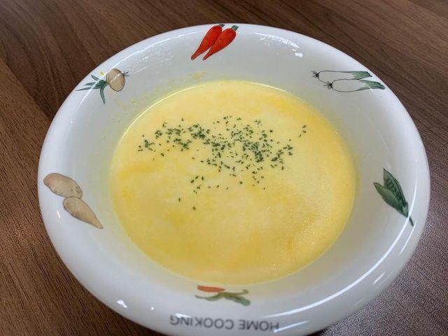 ご提供して頂いたカボチャでカボチャスープを作らさせて頂きました！