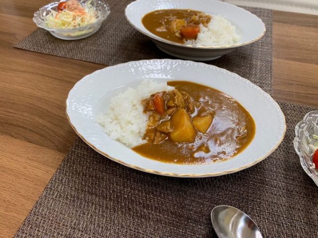 ３月６日の豚肉カレーライスです！