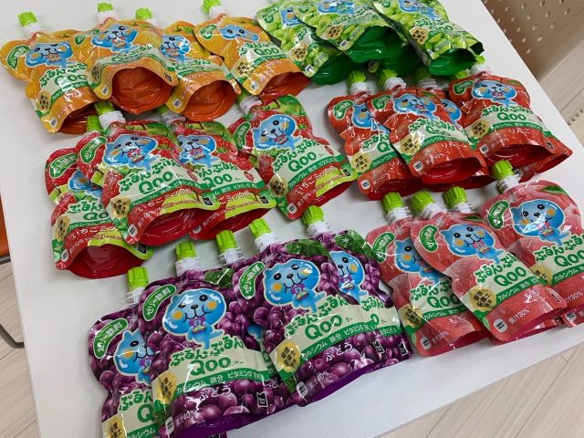 ぷるんぷるんゼリー配らさせて頂きました！