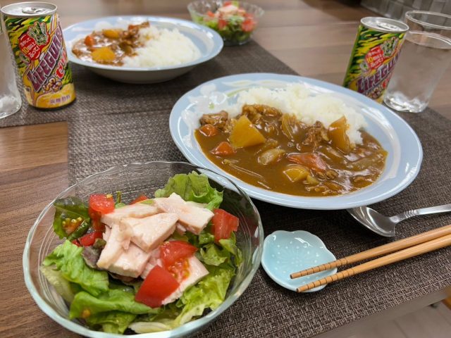 ５月１４日の、豚肉のカレーライス、サラダ、ご提供頂きましたチェリオのシュアぷるゼリーです！